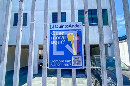 Apartamento à venda com 65m², 2 quartos e 1 vaga Apartamento à venda com 65m², 2 quartos e 1 vagaPlaca