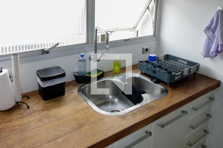 Apartamento à venda com 92m², 2 quartos e 1 vagaCozinha - Torneira