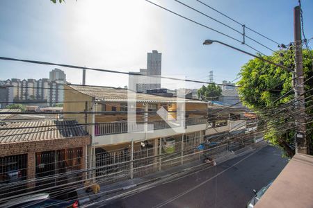 Casa para alugar com 110m², 2 quartos e 1 vaga Casa para alugar com 110m², 2 quartos e 1 vagaVista do quintal