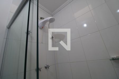 Chuveiro banheiro da suíte de casa à venda com 3 quartos, 125m² em Vila Gea, São Paulo