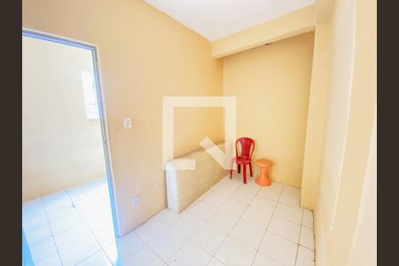 Quarto de casa para alugar com 2 quartos, 39m² em Matatu, Salvador