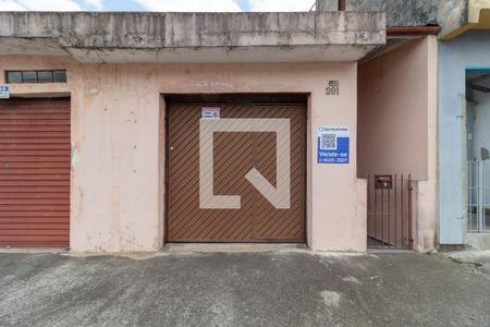 Casa à venda com 192m², 3 quartos e 2 vagas Casa à venda com 192m², 3 quartos e 2 vagasFachada com a Plaquinha Instalada