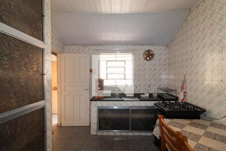 Casa à venda com 192m², 3 quartos e 2 vagas Casa à venda com 192m², 3 quartos e 2 vagasCozinha