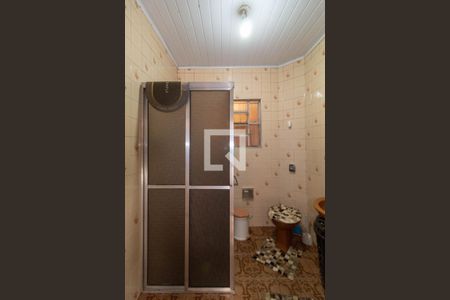 Casa à venda com 192m², 3 quartos e 2 vagas Casa à venda com 192m², 3 quartos e 2 vagasBanheiro