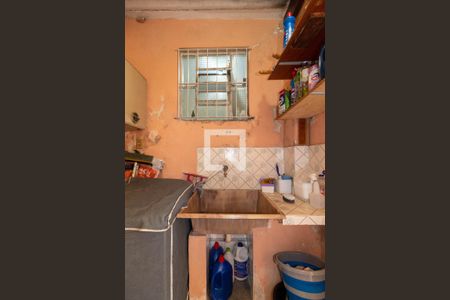 Casa à venda com 192m², 3 quartos e 2 vagas Casa à venda com 192m², 3 quartos e 2 vagasÁrea de Serviço