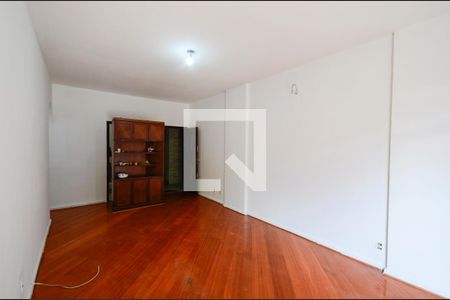 Apartamento à venda com 80m², 3 quartos e 1 vaga Apartamento à venda com 80m², 3 quartos e 1 vagaSala