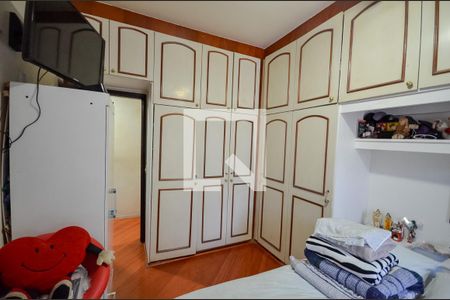 Quarto 1 de apartamento à venda com 3 quartos, 80m² em Grajau, Rio de Janeiro
