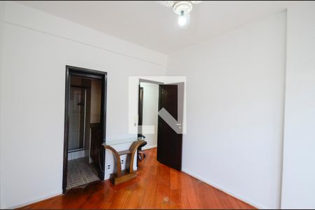 Apartamento à venda com 80m², 3 quartos e 1 vaga Apartamento à venda com 80m², 3 quartos e 1 vagaSuíte