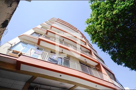 Apartamento à venda com 80m², 3 quartos e 1 vaga Apartamento à venda com 80m², 3 quartos e 1 vagaFachada