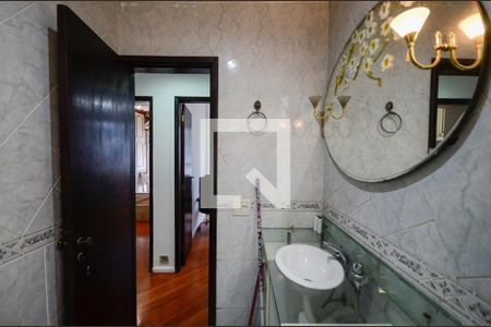 Apartamento à venda com 80m², 3 quartos e 1 vaga Apartamento à venda com 80m², 3 quartos e 1 vagaBanheiro Social
