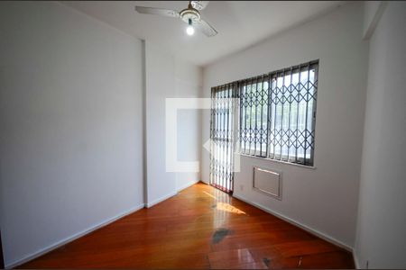 Apartamento à venda com 80m², 3 quartos e 1 vaga Apartamento à venda com 80m², 3 quartos e 1 vagaSuíte