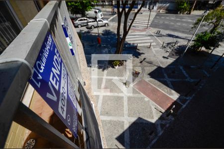 Apartamento à venda com 80m², 3 quartos e 1 vaga Apartamento à venda com 80m², 3 quartos e 1 vagaPlaca