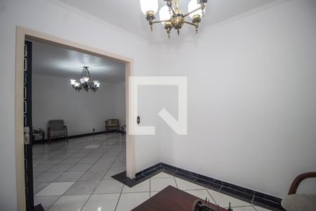 Sala de casa à venda com 4 quartos, 150m² em Cristal, Porto Alegre