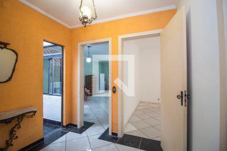 Corredor de casa à venda com 4 quartos, 150m² em Cristal, Porto Alegre