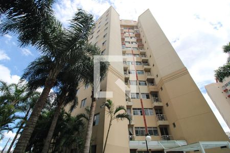Apartamento para alugar com 49m², 2 quartos e 1 vagaFachada