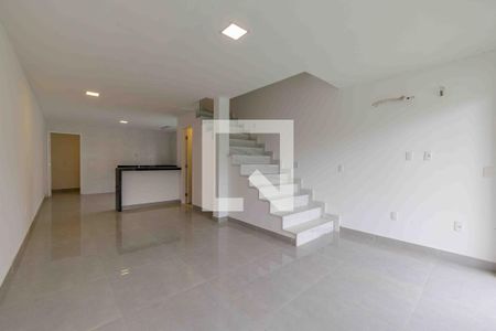 Sala de casa à venda com 3 quartos, 120m² em Vargem Grande, Rio de Janeiro