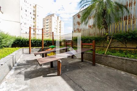 Apartamento à venda com 48m², 2 quartos e 1 vaga Apartamento à venda com 48m², 2 quartos e 1 vagaÁrea comum - Playground