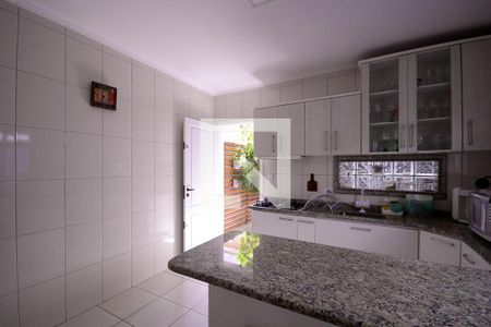 Casa à venda com 172m², 2 quartos e 2 vagas Casa à venda com 172m², 2 quartos e 2 vagasCozinha