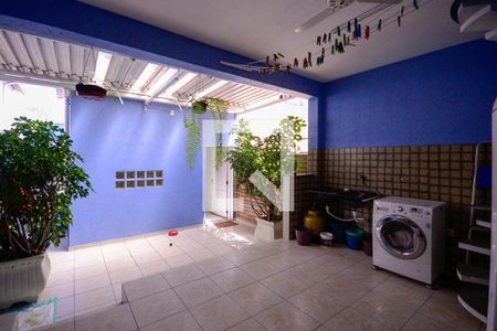 Casa à venda com 172m², 2 quartos e 2 vagas Casa à venda com 172m², 2 quartos e 2 vagasÁrea de Serviço/Lazer