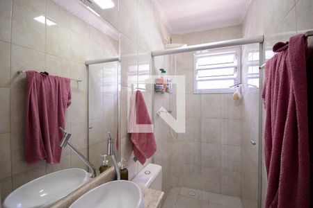 Casa à venda com 172m², 2 quartos e 2 vagas Casa à venda com 172m², 2 quartos e 2 vagasBanheiro Social