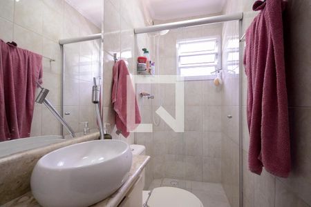 Casa à venda com 172m², 2 quartos e 2 vagas Casa à venda com 172m², 2 quartos e 2 vagasBanheiro Social