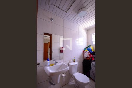 Casa à venda com 172m², 2 quartos e 2 vagas Casa à venda com 172m², 2 quartos e 2 vagasBanheiro Quarto 1/Escritório