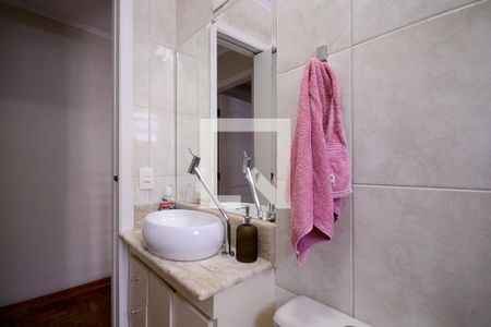 Casa à venda com 172m², 2 quartos e 2 vagas Casa à venda com 172m², 2 quartos e 2 vagasBanheiro Social