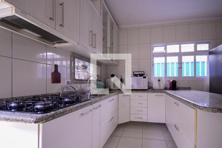 Casa à venda com 172m², 2 quartos e 2 vagas Casa à venda com 172m², 2 quartos e 2 vagasCozinha