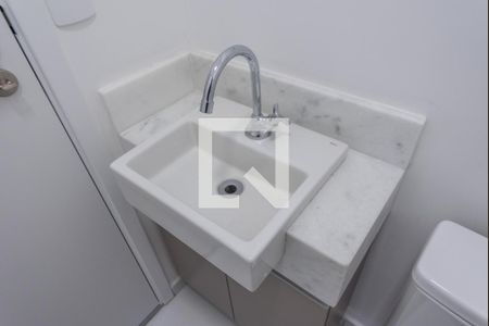 Lavabo de apartamento para alugar com 3 quartos, 72m² em Vila Nair, São Paulo