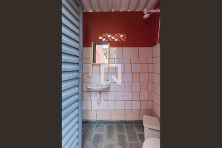Casa à venda com 329m², 3 quartos e 3 vagasBanheiro de Serviço