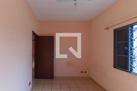 Casa à venda com 329m², 3 quartos e 3 vagasQuarto 2