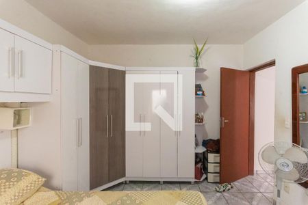 Casa à venda com 329m², 3 quartos e 3 vagasCasa 2- Quarto 1