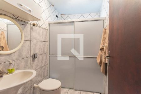 Casa à venda com 329m², 3 quartos e 3 vagasCasa 2- Banheiro