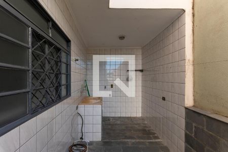 Casa à venda com 329m², 3 quartos e 3 vagasÁrea de Serviço