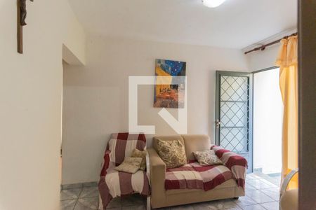 Casa à venda com 329m², 3 quartos e 3 vagasCasa 2- Sala