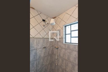 Casa à venda com 329m², 3 quartos e 3 vagasCasa 2- Banheiro
