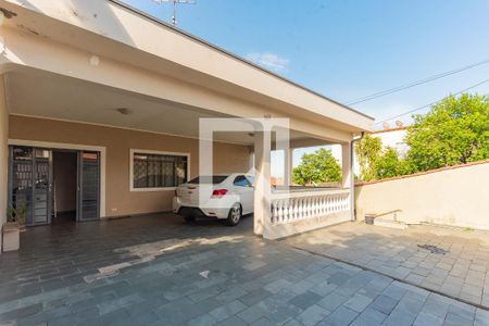Casa à venda com 329m², 3 quartos e 3 vagasGaragem