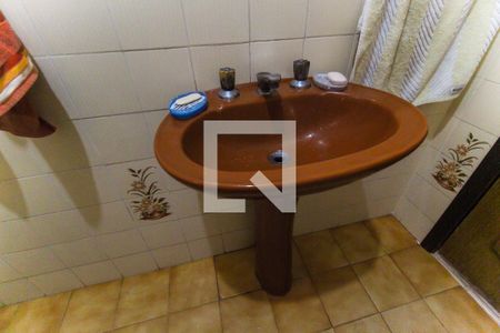 Casa à venda com 157m², 4 quartos e 2 vagasBanheiro 2