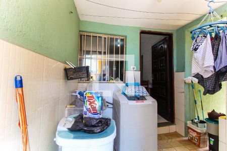 Casa à venda com 157m², 4 quartos e 2 vagasÁrea de Serviço 2