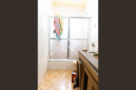 Casa à venda com 130m², 3 quartos e 2 vagas Casa à venda com 130m², 3 quartos e 2 vagasBanheiro Social