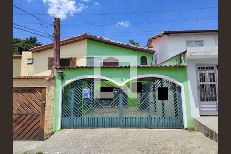 Casa à venda com 130m², 3 quartos e 2 vagasFachada