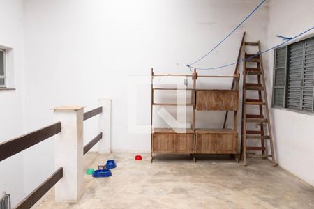 Casa à venda com 130m², 3 quartos e 2 vagas Casa à venda com 130m², 3 quartos e 2 vagasEdicula