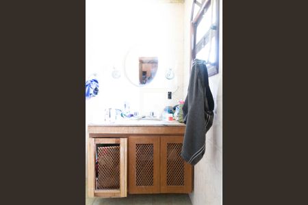 Casa à venda com 130m², 3 quartos e 2 vagas Casa à venda com 130m², 3 quartos e 2 vagasBanheiro da Suite