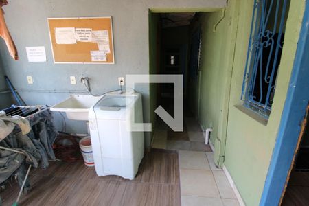 Casa de condomínio à venda com 130m², 8 quartos e 2 vagasÁrea de Serviço