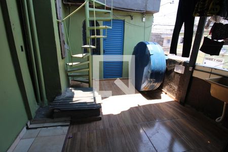 Casa de condomínio à venda com 130m², 8 quartos e 2 vagasÁrea de Serviço