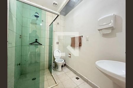 Casa à venda com 270m², 3 quartos e 2 vagasBanheiro de serviço