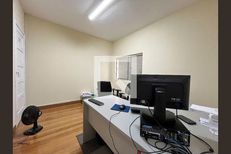 Casa à venda com 270m², 3 quartos e 2 vagasQuarto 3