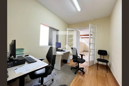 Casa à venda com 270m², 3 quartos e 2 vagasQuarto 2