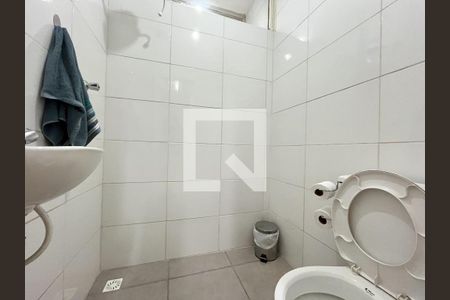 Casa à venda com 270m², 3 quartos e 2 vagasBanheiro Corredor