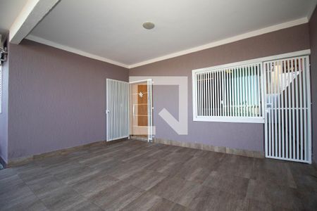 Casa de condomínio para alugar com 200m², 2 quartos e 2 vagasGaragem